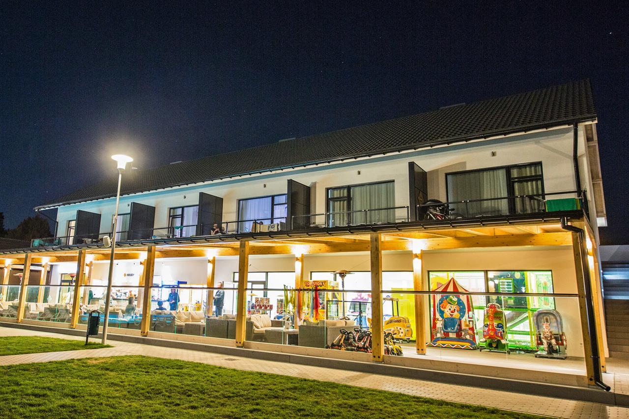 Holiday Park & Resort Нехоже Экстерьер фото
